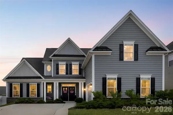 Property Slideshow image 2 of 48 | 2128 lapalma trce, Lake Wylie, SC, 29710