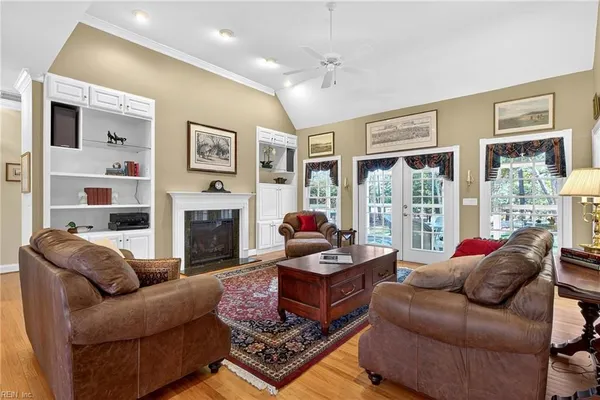 Property Slideshow image 3 of 46 | 2801 lawnes creek rd, Williamsburg, VA, 23185