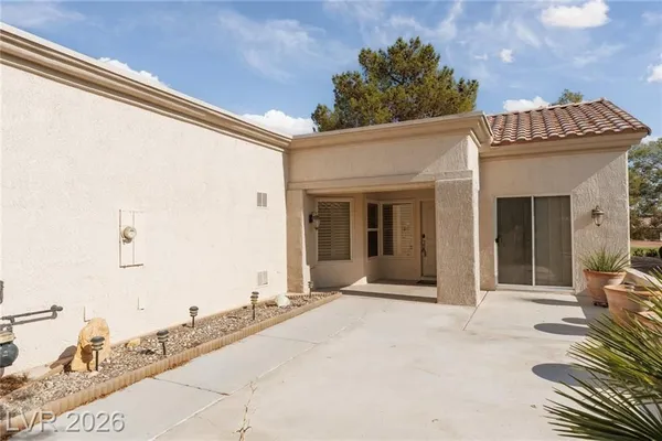 Property Slideshow image 3 of 40 | 9448 january dr, Las Vegas, NV, 89134