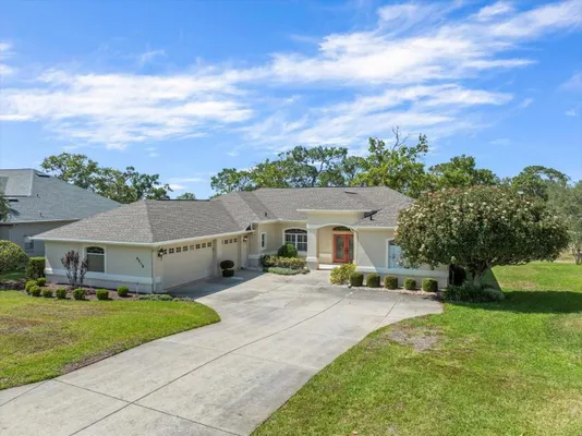 Property Slideshow image 3 of 66 | 9216 tarleton cir, Weeki Wachee, FL, 34613