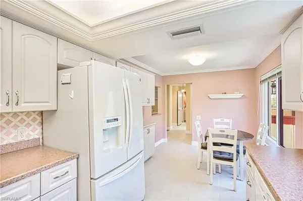 Property Slideshow image 3 of 50 | 7402 lake breeze dr 306, Fort Myers, FL, 33907