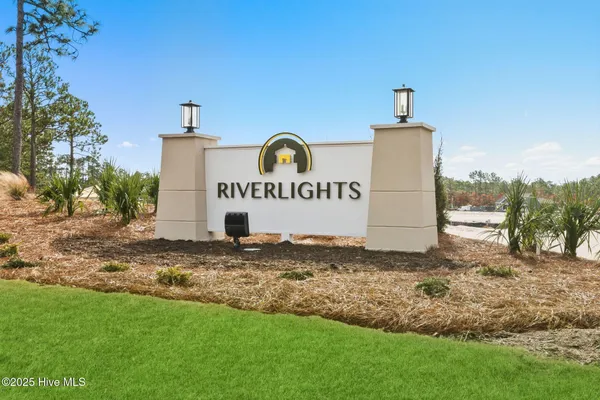 Property Slideshow image 3 of 8 | 5624 coral tide ave, Wilmington, NC, 28412
