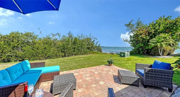 Property Slideshow image 3 of 82 | 925 spanish dr, Longboat Key, FL, 34228