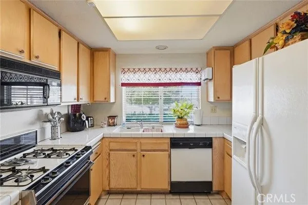 Property Slideshow image 2 of 46 | 28042 calle vallarta, Menifee, CA, 92585