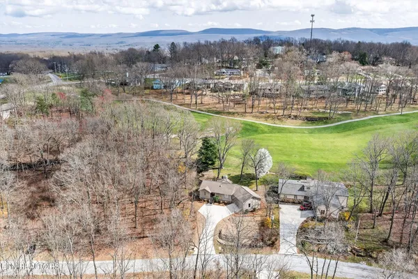 Property Slideshow image 3 of 49 | 113 prescott ln, Crossville, TN, 38558