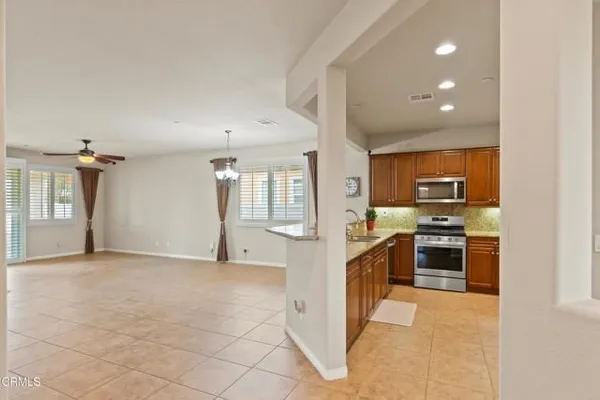 Property Slideshow image 3 of 20 | 13324 sterling heights dr, Bakersfield, CA, 93306