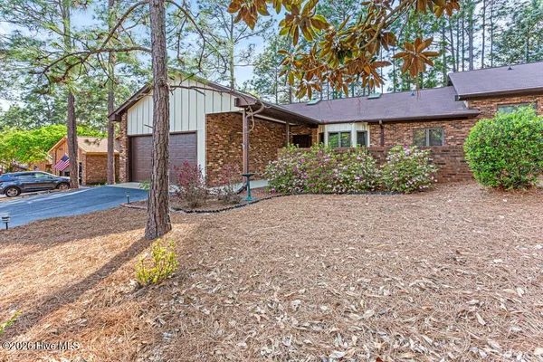 Property Slideshow image 3 of 40 | 654 redwood dr, Southern Pines, NC, 28387