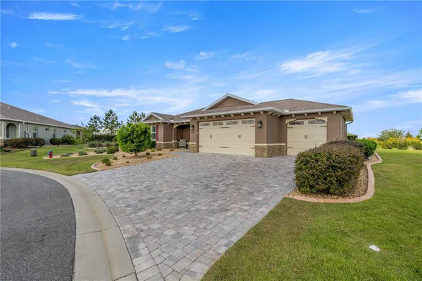Property Slideshow image 3 of 42 | 8477 sw 93rd cir, Ocala, FL, 34481