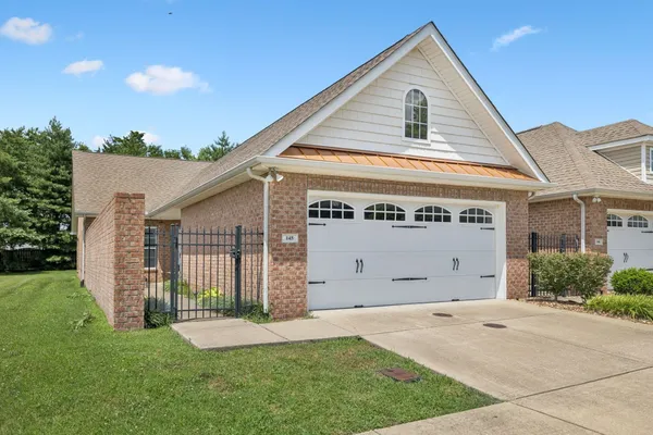 Property Slideshow image 3 of 47 | 145 plymouth dr, Lebanon, TN, 37087