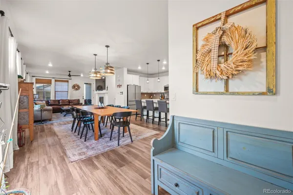 Property Slideshow image 2 of 28 | 9292 merino cir, Littleton, CO, 80125
