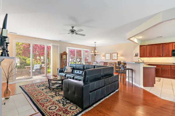 Property Slideshow image 3 of 34 | 13506 dakota fields dr, Huntley, IL, 60142