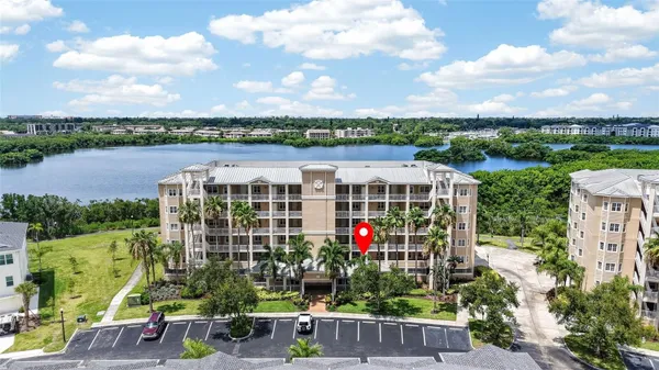 Property Slideshow image 3 of 73 | 10002 key haven rd 204, Seminole, FL, 33777