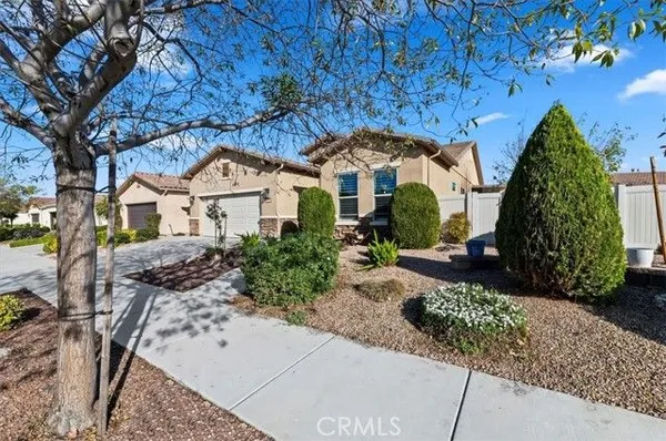 Property Slideshow image 3 of 63 | 1394 via la presa, Hemet, CA, 92545