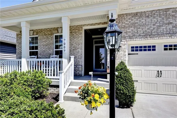 Property Slideshow image 3 of 49 | 7009 westbrook dr, Williamsburg, VA, 23188