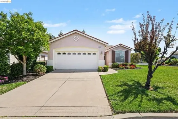Property Slideshow image 2 of 34 | 1312 pearl way, Brentwood (Cc), CA, 94513