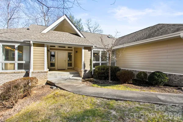 Property Slideshow image 2 of 42 | 514 cobblestone ln 45, Flat Rock, NC, 28731