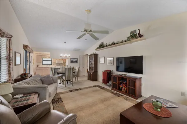 Property Slideshow image 2 of 25 | 4918 pleasant hollow trl, Lakeland, FL, 33811