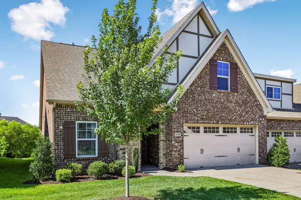 Property Slideshow image 3 of 53 | 1559 cedarbrooke ln, Lebanon, TN, 37090