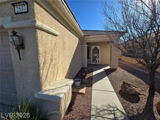 Property Slideshow image 2 of 31 | 2537 libretto ave, Henderson, NV, 89052