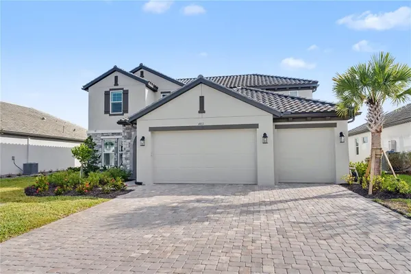 Property Slideshow image 2 of 87 | 4811 honey dew ln, Bradenton, FL, 34211