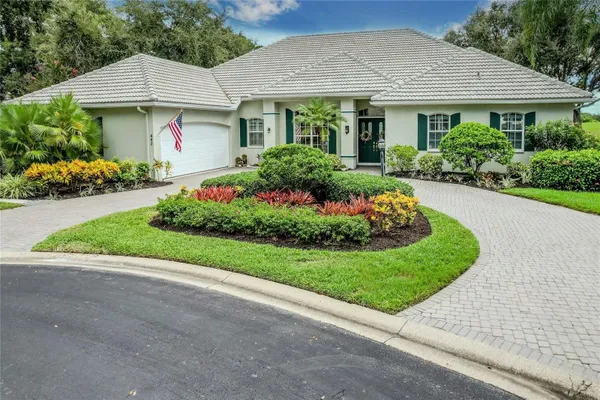 Property Slideshow image 2 of 38 | 442 tremingham way, Venice, FL, 34293