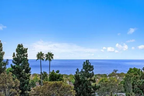 Property Slideshow image 3 of 45 | 7219 linden ter, Carlsbad, CA, 92011