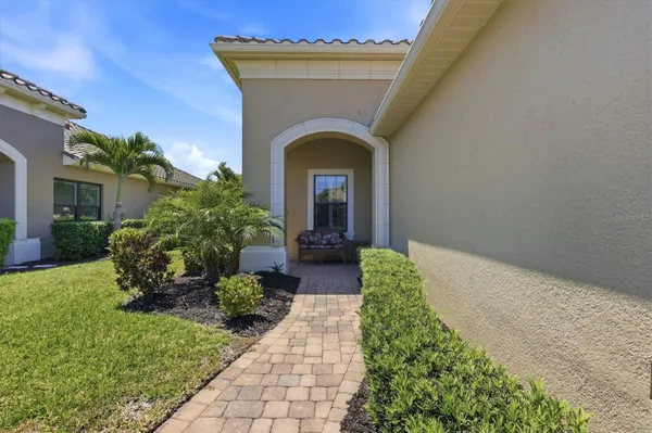 Property Slideshow image 3 of 46 | 1359 backspin dr, Englewood, FL, 34223