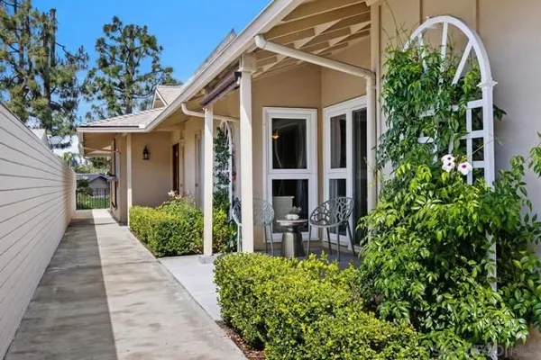 Property Slideshow image 2 of 25 | 1448 la linda dr, San Marcos, CA, 92078