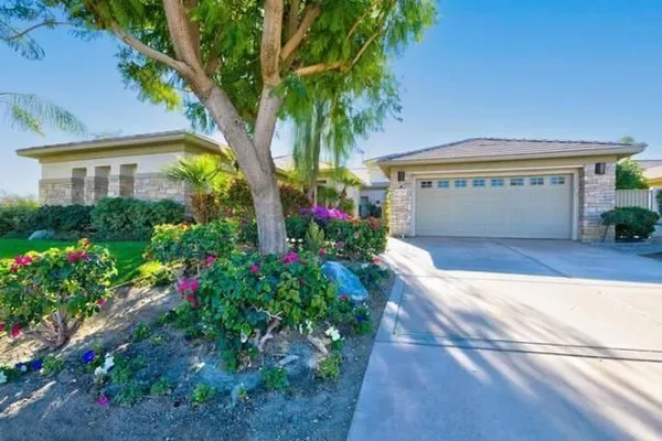 Property Slideshow image 3 of 8 | 81725 tiburon dr, La Quinta, CA, 92253