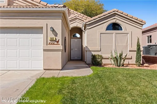 Property Slideshow image 3 of 71 | 563 fairways dr, Mesquite, NV, 89027