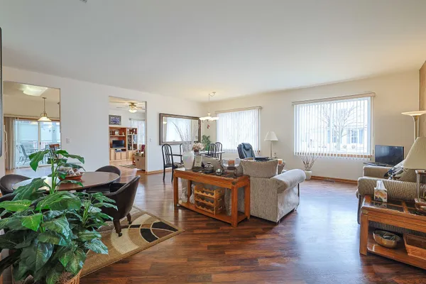 Property Slideshow image 3 of 23 | 13806 s hickory ln, Plainfield, IL, 60544