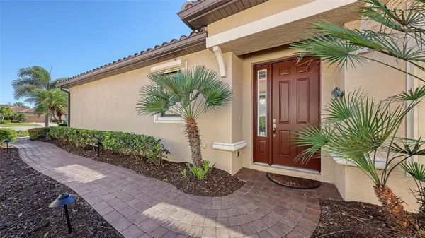 Property Slideshow image 2 of 97 | 5360 vaccaro ct, Bradenton, FL, 34211
