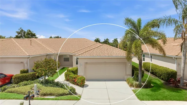 Property Slideshow image 3 of 40 | 4211 cascade falls dr, Sarasota, FL, 34243