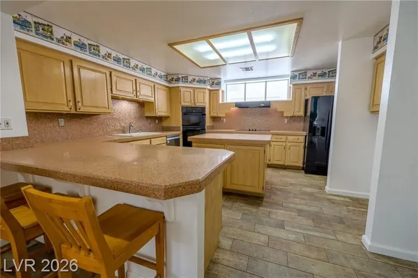 Property Slideshow image 2 of 52 | 405 mill hollow rd, Las Vegas, NV, 89107