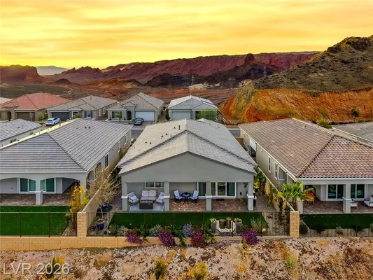 Property Slideshow image 3 of 86 | 80 tatahatso point st, Henderson, NV, 89011