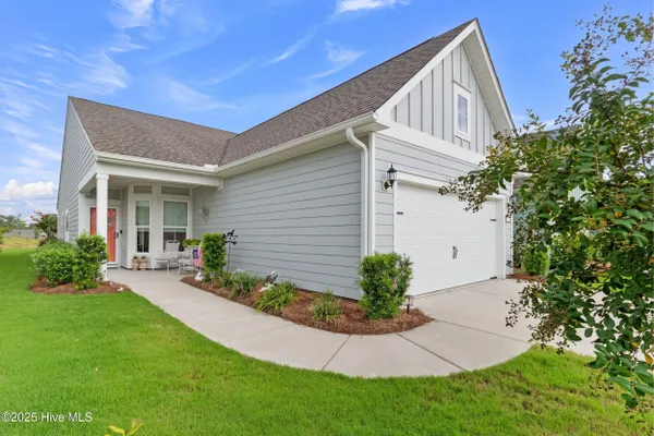 Property Slideshow image 3 of 57 | 3124 laughing gull ter, Wilmington, NC, 28412