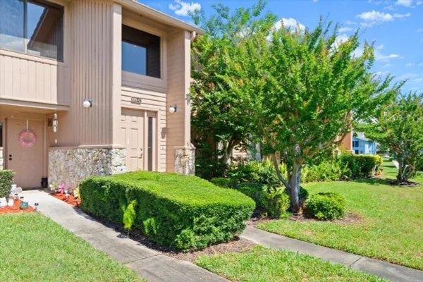 Property Slideshow image 3 of 46 | 105 wood duck cir c, Daytona Beach, FL, 32119