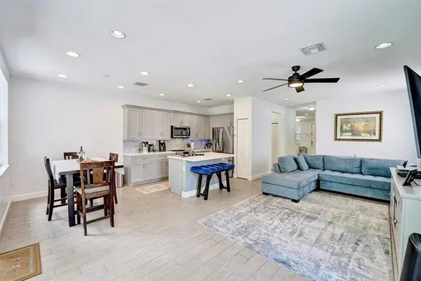 Property Slideshow image 3 of 47 | 4700 nw 48th ave, Tamarac, FL, 33319