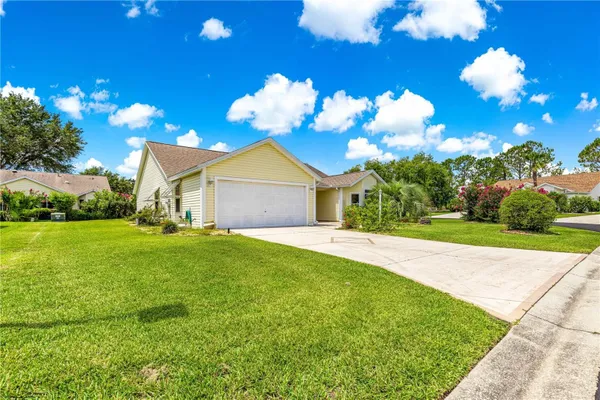 Property Slideshow image 2 of 58 | 2450 merida cir, The Villages, FL, 32162