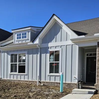 Property Slideshow image 3 of 40 | 409 w stonehaus xing, Antioch, TN, 37013