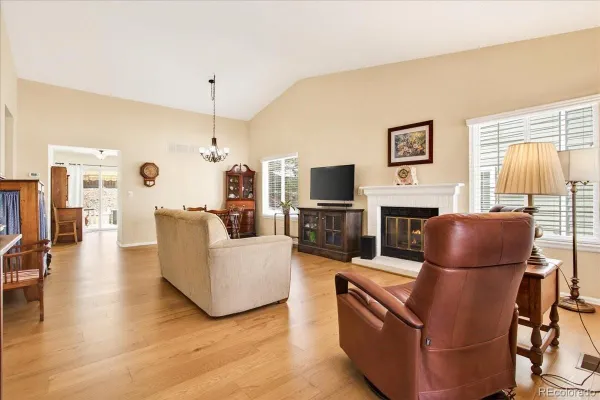 Property Slideshow image 3 of 26 | 20 shetland ct, Highlands Ranch, CO, 80130
