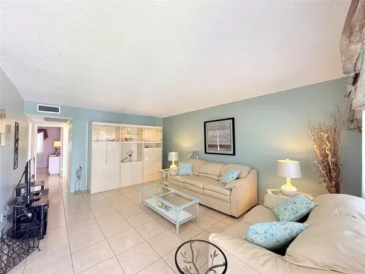 Property Slideshow image 3 of 45 | 15 markham a # 15, Deerfield Beach, FL, 33442