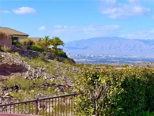 Property Slideshow image 3 of 54 | 2239 shadow canyon dr, Henderson, NV, 89044