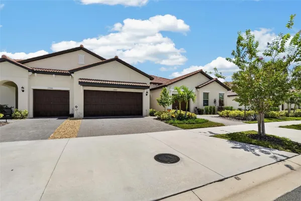 Property Slideshow image 2 of 96 | 17242 holly well ave, Wimauma, FL, 33598