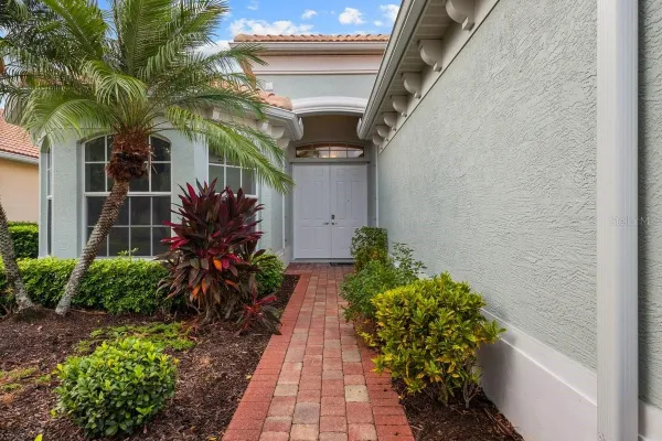 Property Slideshow image 2 of 44 | 3927 whispering oaks dr, North Port, FL, 34287