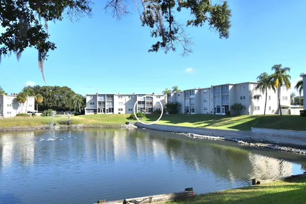 Property Slideshow image 3 of 31 | 948 virginia st apt 107, Dunedin, FL, 34698