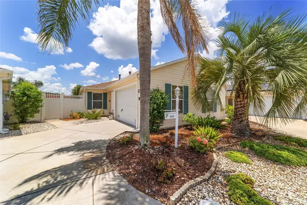 Property Slideshow image 2 of 55 | 440 valverda dr, The Villages, FL, 32162