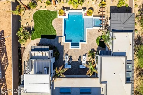 Property Slideshow image 2 of 51 | 40 reflection shores ln, Henderson, NV, 89011