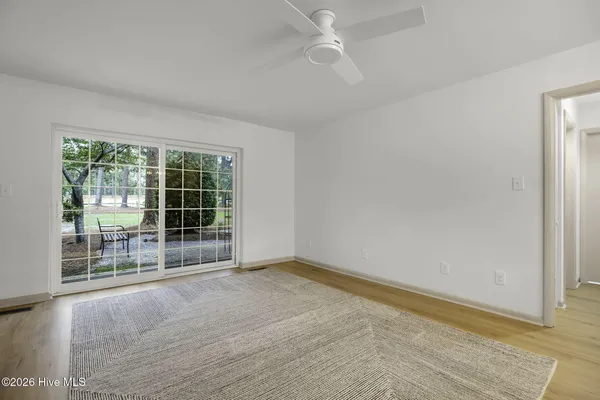 Property Slideshow image 2 of 31 | 317 driftwood cir b, Southern Pines, NC, 28387