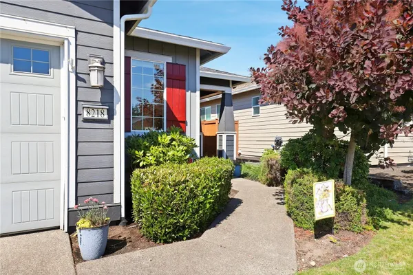 Property Slideshow image 2 of 40 | 8218 canton ave, Lacey, WA, 98516